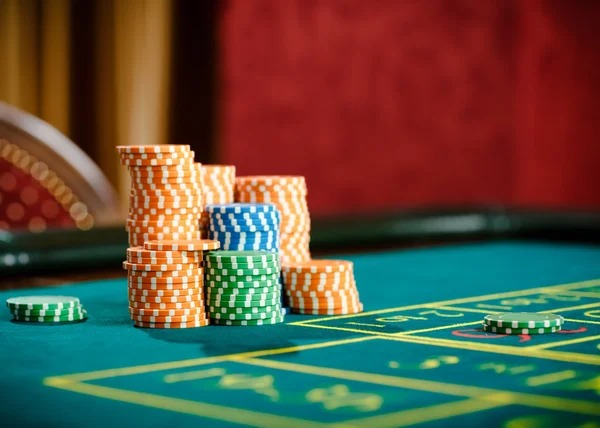 Multiple baccarat tables in live studio Multiple baccarat tables in live studio
